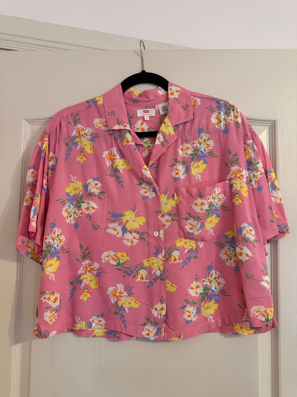 Levi's Pink Floral Button-Down Shirt with Yellow & White Blooms